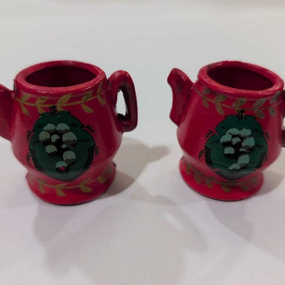 Vintage Our Own Import Red Tiny Chalkware Tea Pots | Knick Knacks | Doll Sized - Picture 2 of 8